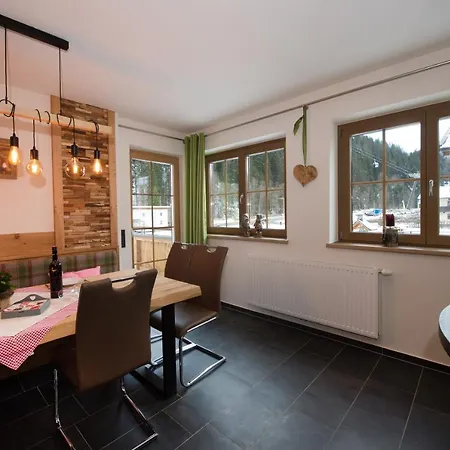 Neureiter * Viehhofen