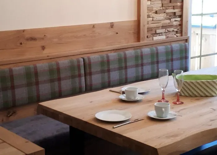 Neureiter Apartment *